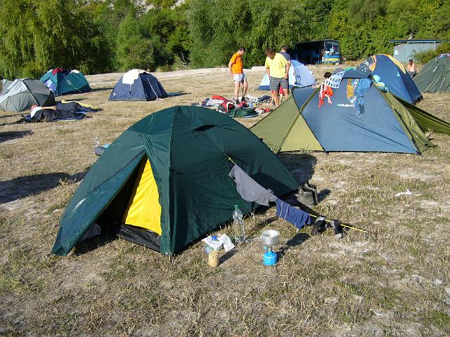 20070824-070630-FX3.JPG - Eski Kermen - stanování u jezera